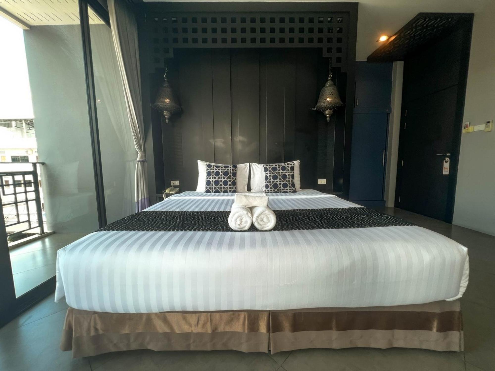 Srisawara Casa Hotel Krabi town Esterno foto